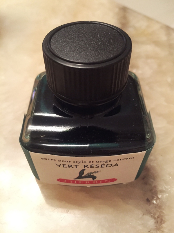 一支钢笔能够用不同颜色的墨水吗,钢笔用什么颜色的墨水才炫酷