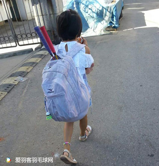 跟羽毛球有关的挂件,有什么羽毛球挂件推荐