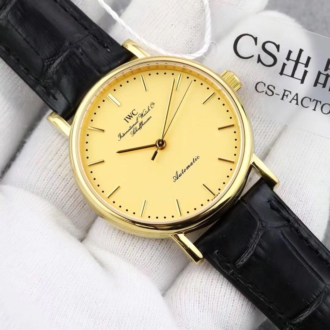 卡地亚蓝气球系列机械腕表，满天星款式更加有气质