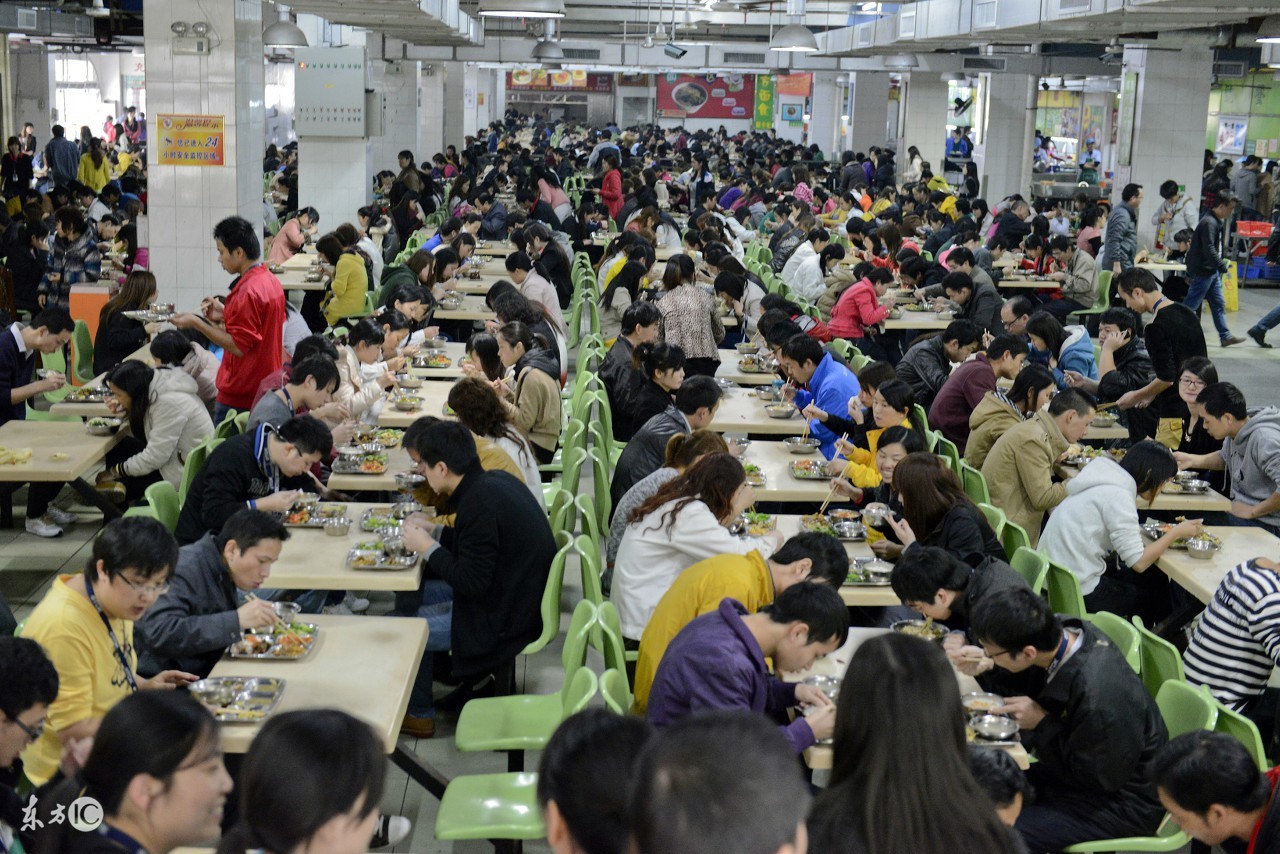 富士康加班70个小时能挣多少,富士康超80小时加班还有工资吗