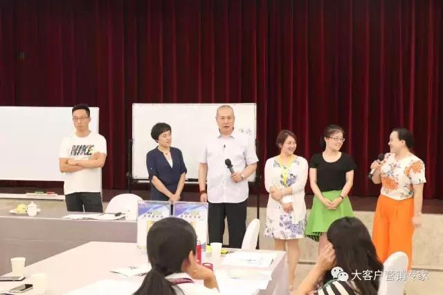 销售拜访客户前需要做哪些准备,销售如何拜访客户才能提高告捷率