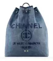 刘雯每月收入多少钱,刘雯收入2018排第几