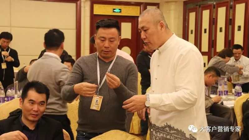 销售拜访客户前需要做哪些准备,销售如何拜访客户才能提高告捷率