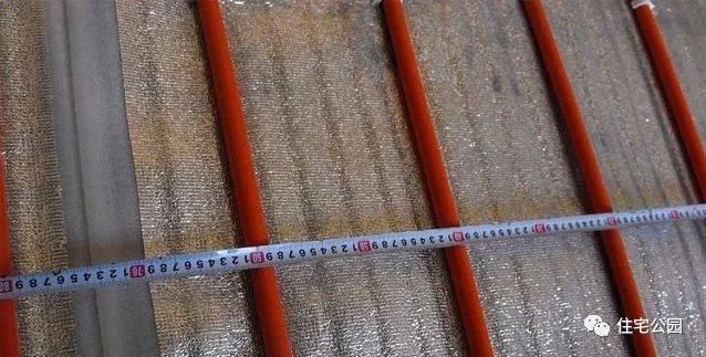 自建房用地暖还是暖气片更好,农村盖房用地暖好还是暖气片好