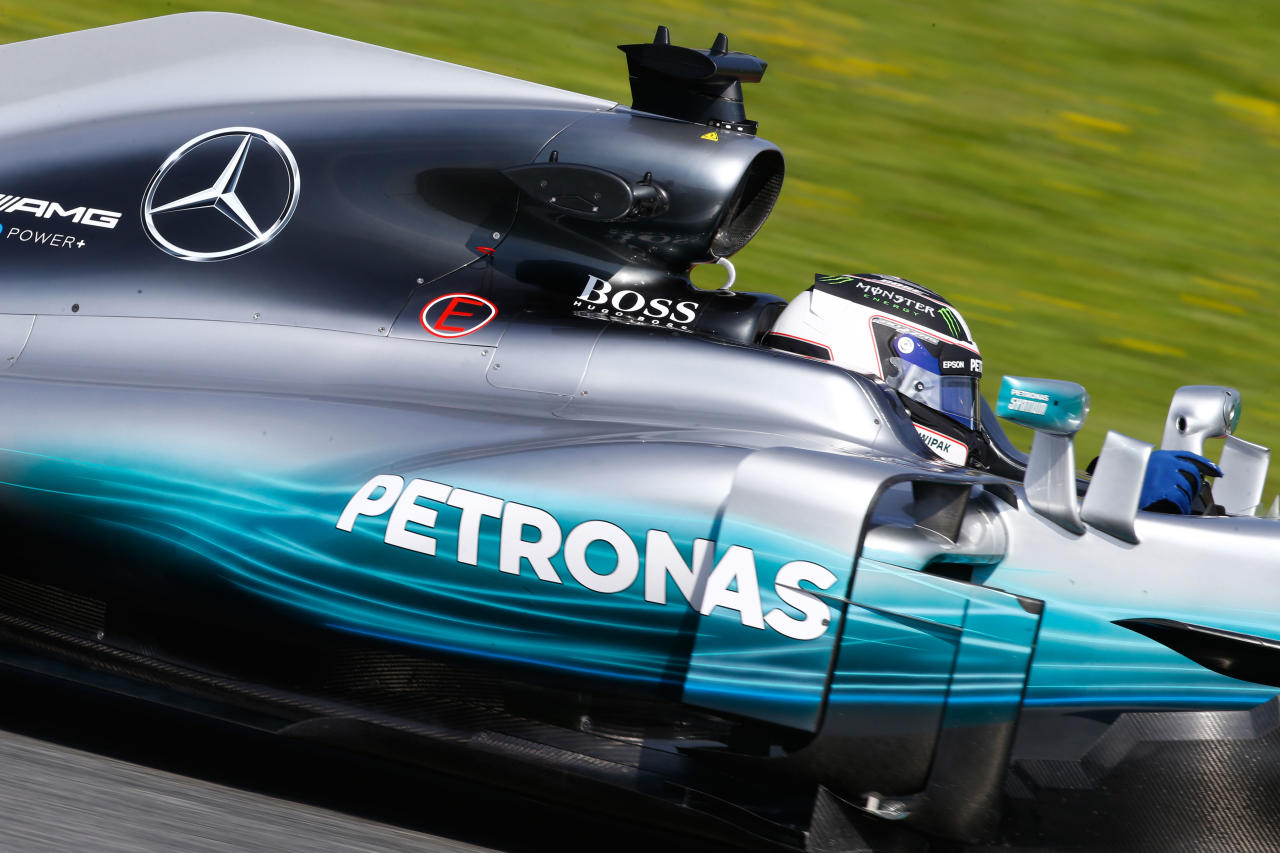 快拿小本儿记笔记，梅赛德斯凭什么连吃了四年鸡？｜张小鹅频道