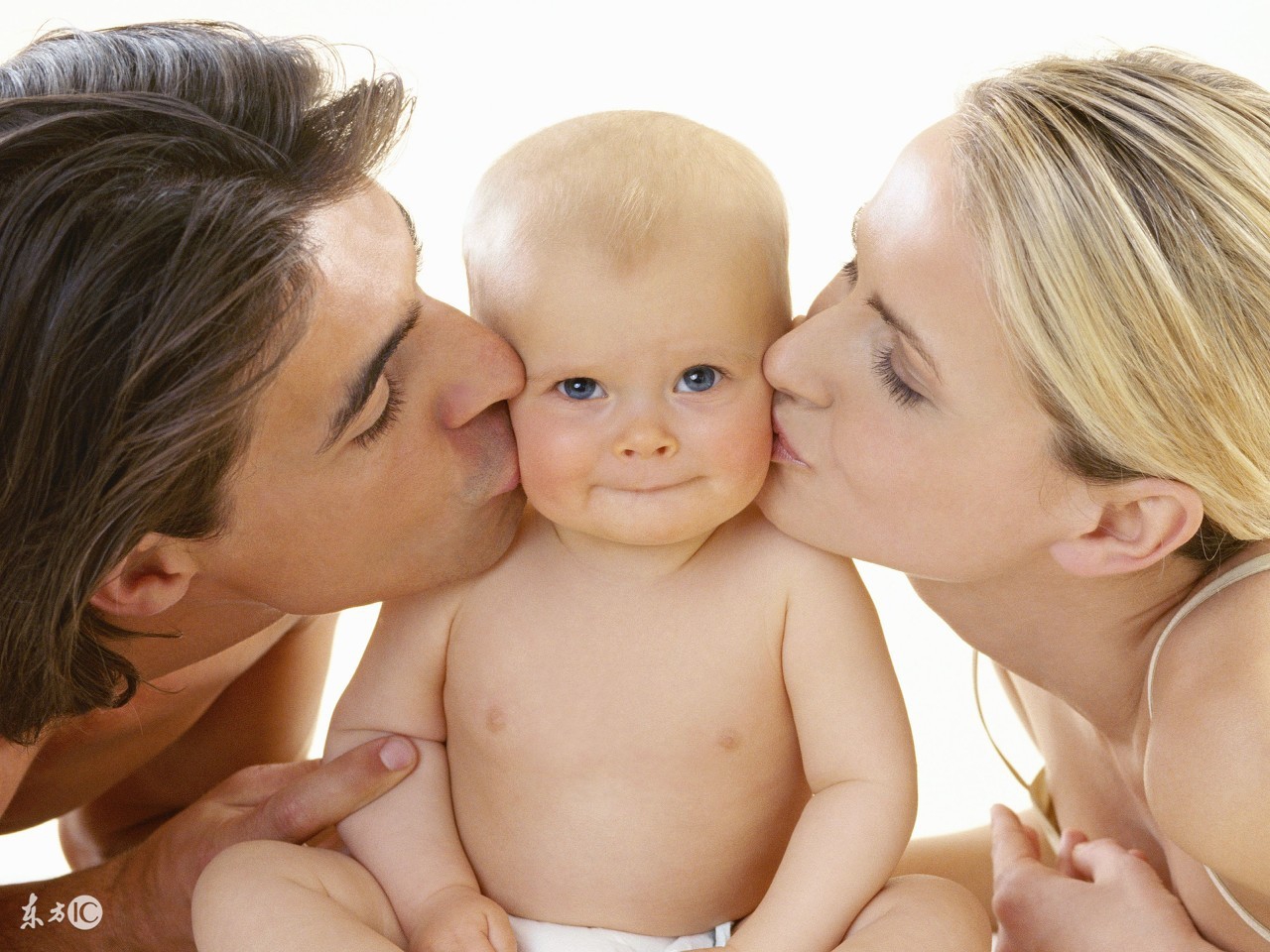 儿子像舅舅闺女长得像谁,儿子长相一般像妈妈还是像舅舅