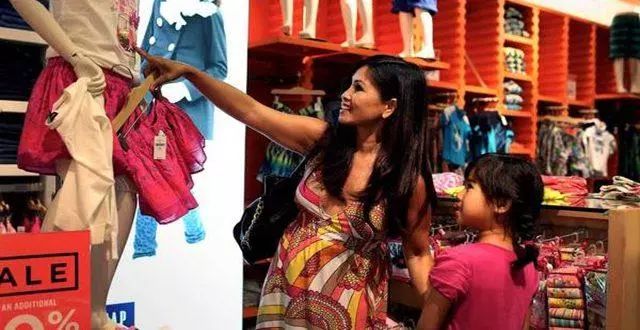 美国家庭面临的困难,一个美国家庭的成长