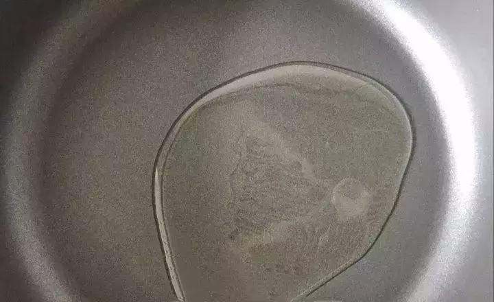 超美味又简单的蒜泥金针菇,做个好吃的爆辣金针菇