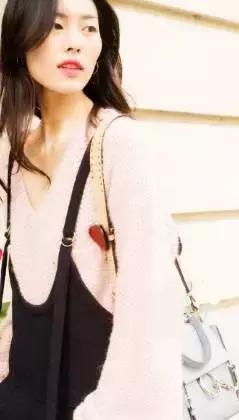 刘雯每月收入多少钱,刘雯收入2018排第几