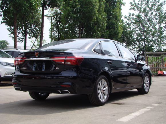 荣威i62020购买推荐,荣威i6底价