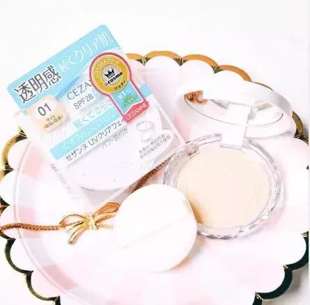 五十块钱买一个香奈儿,一万块钱香奈儿能买到啥