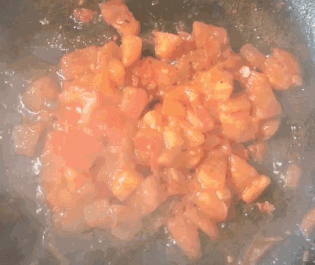 空腹不能吃圣女果吗,空腹吃西红柿后能够喝热水吗