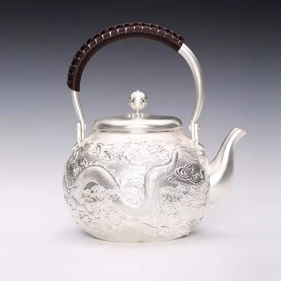 银壶多少克煮水才有益,银壶煮水怎么才是好壶