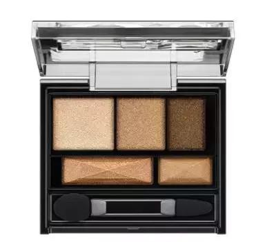 五十块钱买一个香奈儿,一万块钱香奈儿能买到啥