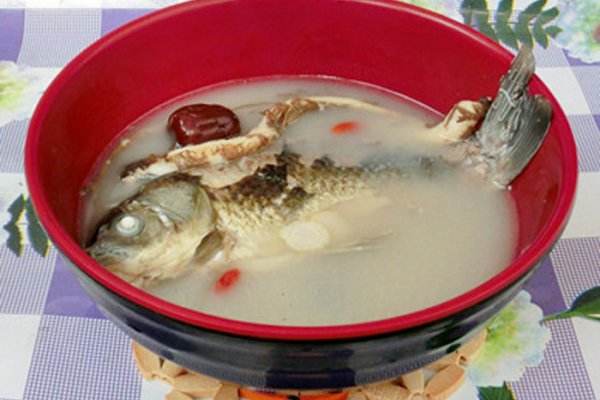 怀孕初期喝什么汤对胎儿发育最好,怀孕初期吃什么汤对胎儿发育好