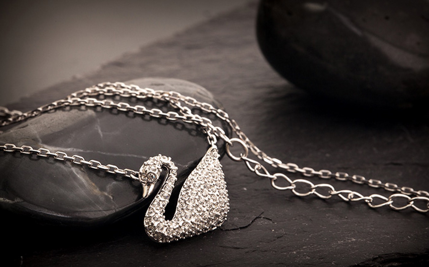 施华洛世奇水晶与什么搭配,简单明快的水晶