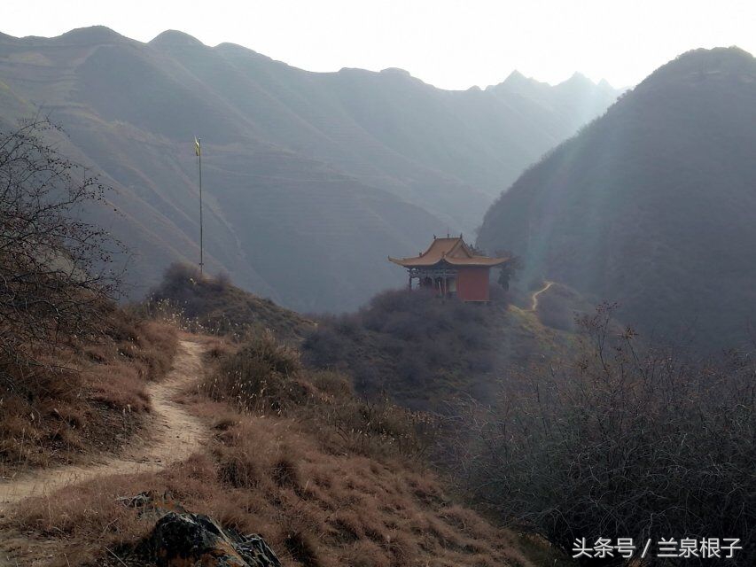 兰州冬日游景点推荐,兰州抱龙山龙脊