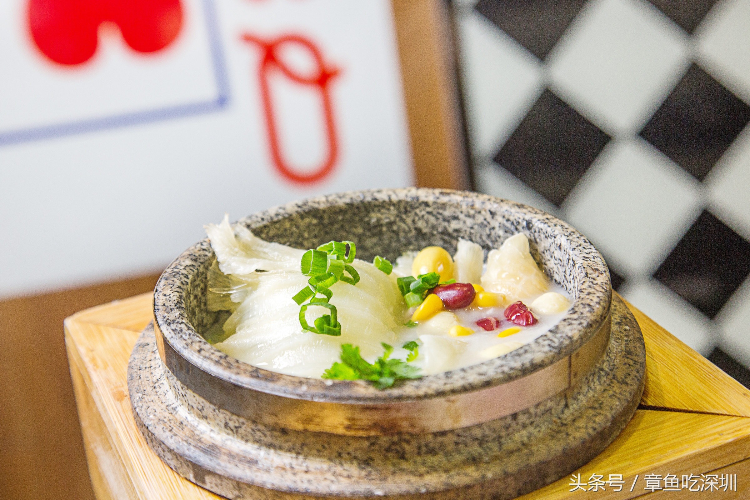 哪里有鱼翅捞饭,每份仅需9.9元鱼翅捞饭随便吃