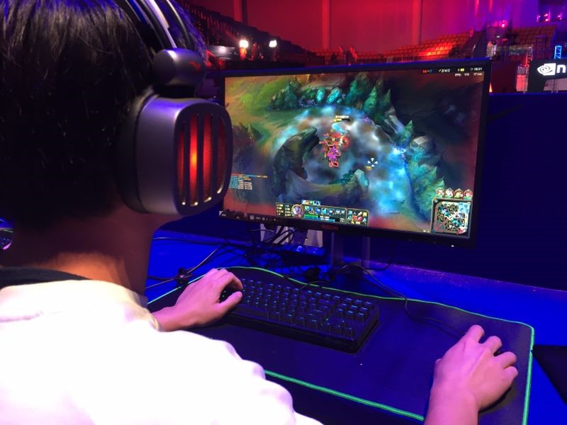 rng战队外设盘点,rng战队出装