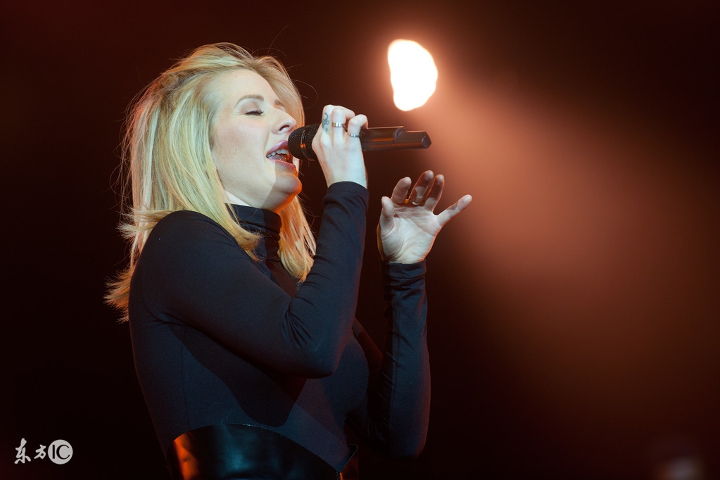 这个波兰人告诉我们能够这样把英语学好！