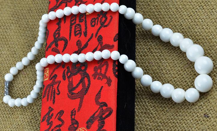 合适新手入门的文玩手串推荐,文玩手串初级新手入门书