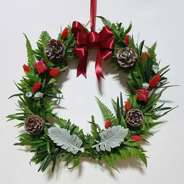 花艺视频教程气球鲜花,嘉星圣诞花环diy