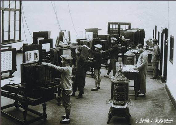 商务印书馆不好混，做到中年就得卷铺盖走人，给新人让路