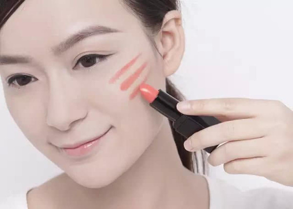 旅行化妆品太多如何整理,长途旅行装化妆品的办法