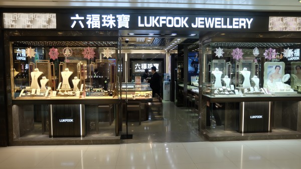 红翻天的小萌物带你激活圣诞季，还不快来瞧瞧？