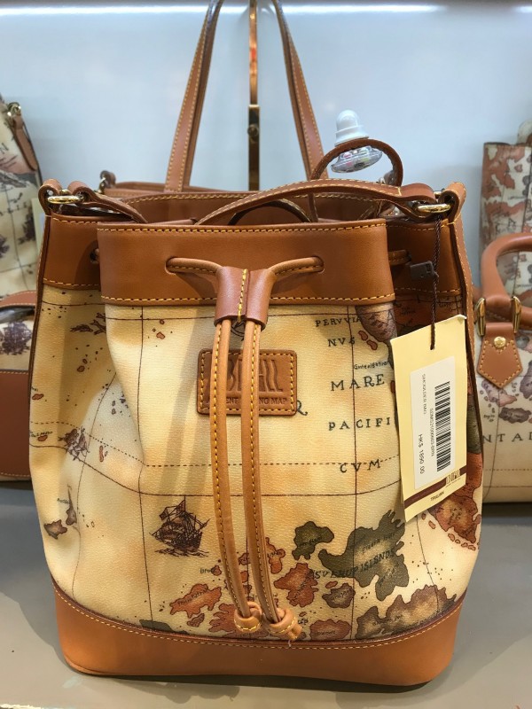 红翻天的小萌物带你激活圣诞季，还不快来瞧瞧？