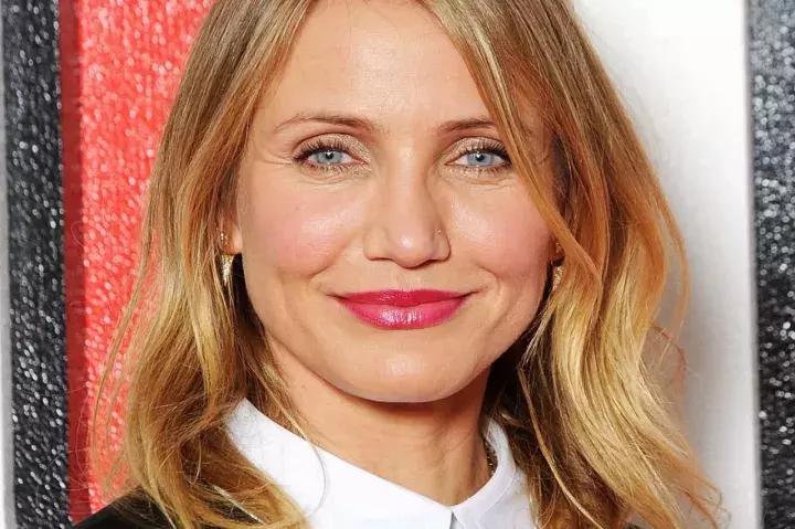 27岁有细纹黑眼圈用什么眼部护理,黑眼圈细纹浮肿补水