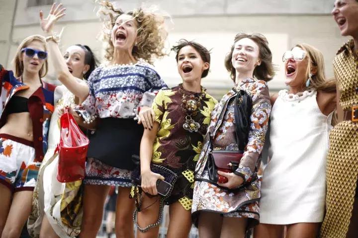 27岁有细纹黑眼圈用什么眼部护理,黑眼圈细纹浮肿补水