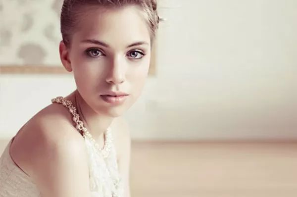 木丹颗粒能改善肤色不均匀吗,肤色不均匀嘴巴一圈很黄怎么改善