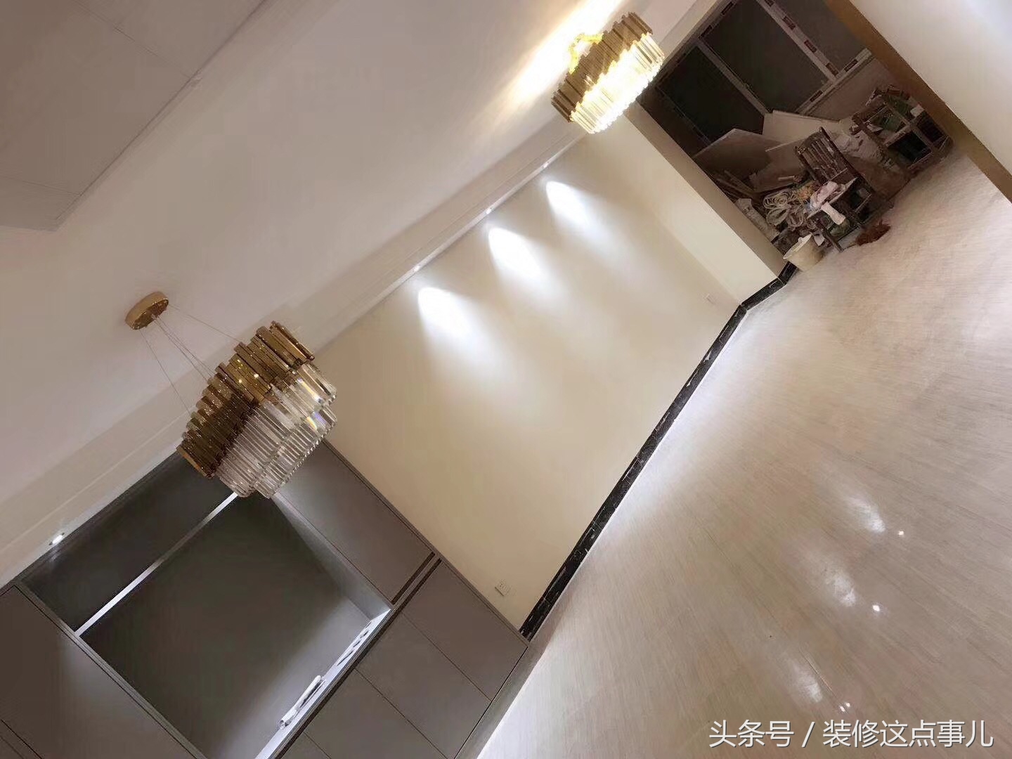 门口卫生间吊灯效果图,新房进门灯装修风格简约大气