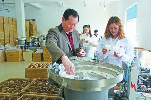 中国羽绒第一镇,中国羽绒之乡羽绒产业展示厅