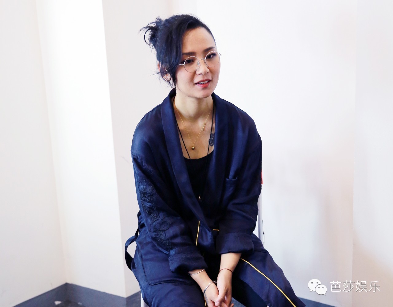 张艺兴白鹿同台领奖,张艺兴王一博领奖