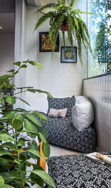 如何将2m*1m的小阳台变身阅读角？