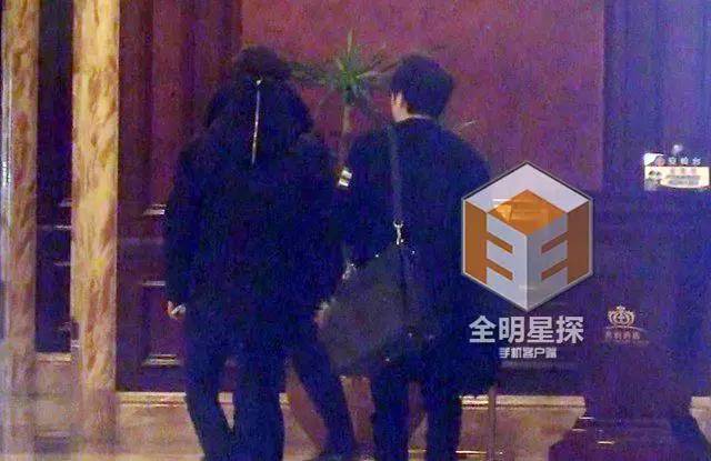 如何才能男女通吃？推荐你们去参考一下杨洋的养成之路！