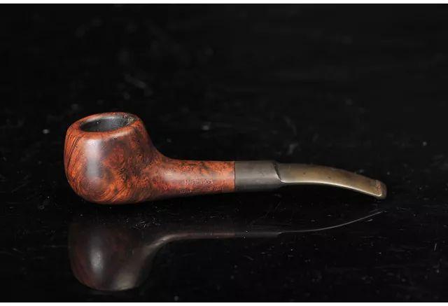 抽什么烟能够慢慢戒烟,叼着空烟斗戒烟