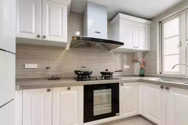 德芙巧克力法国广告女主角,德芙巧克力广告最新女主角