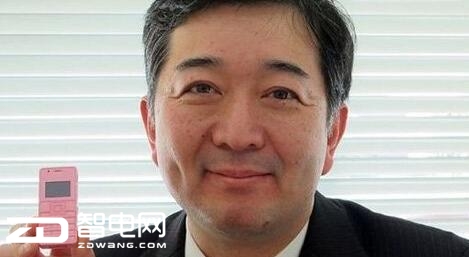 世界上最小的手机大拇指怎么按都容易误操作