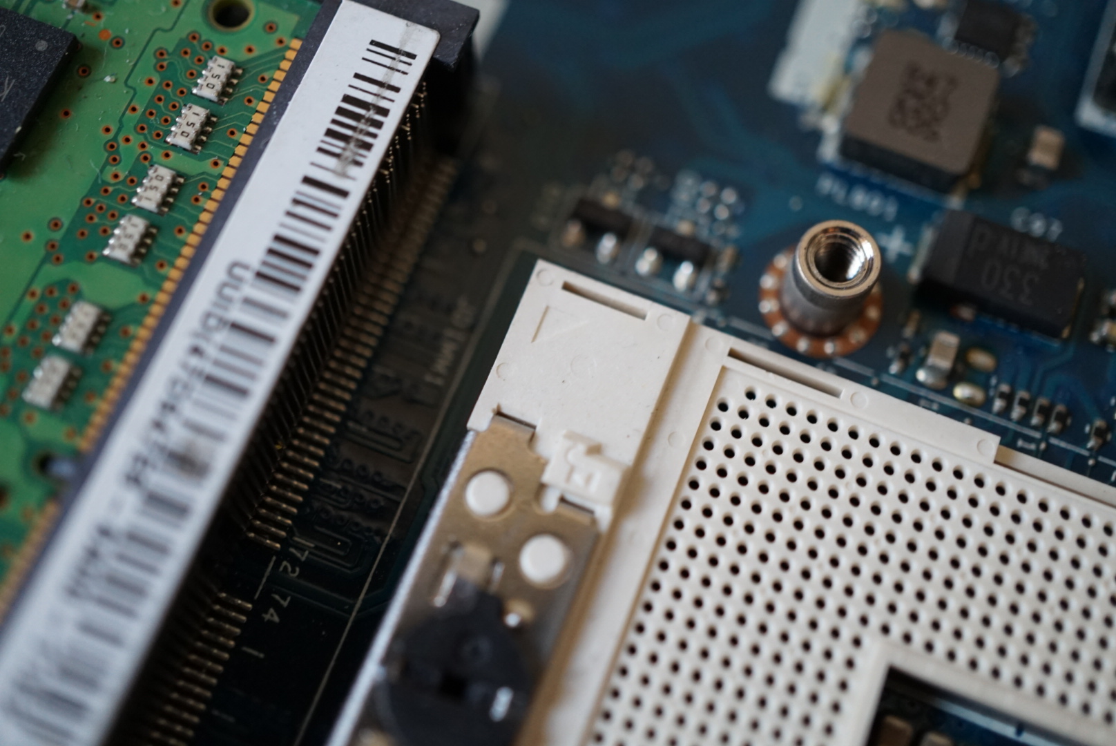 老笔记本换个cpu会好点吗,给笔记本换cpu需要更新驱动吗