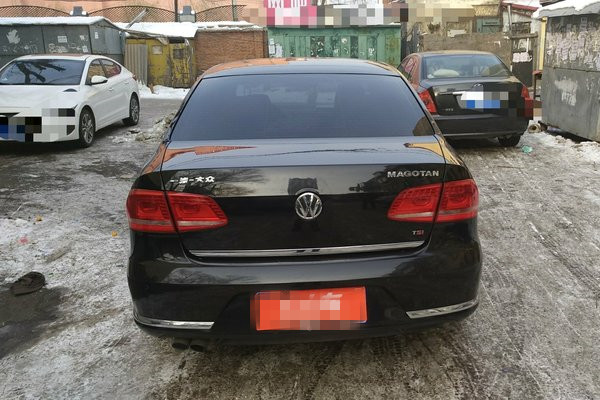 2012大众迈腾豪华黑色2.0,大众迈腾2021款280舒适性