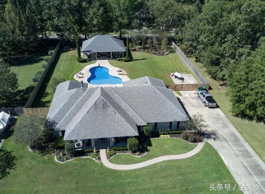 洛杉矶东谷联排别墅新房价,洛杉矶东谷别墅40万