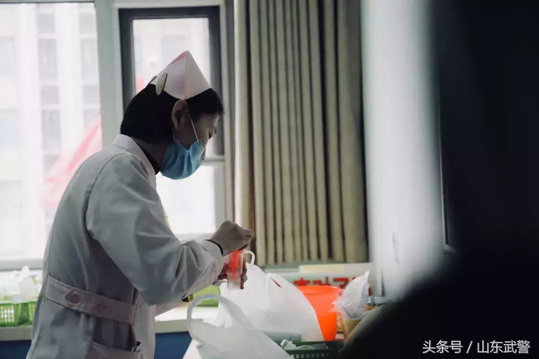 这波感冒来势汹汹，儿科病房爆满！这些医护人员水不敢喝，家不能回！