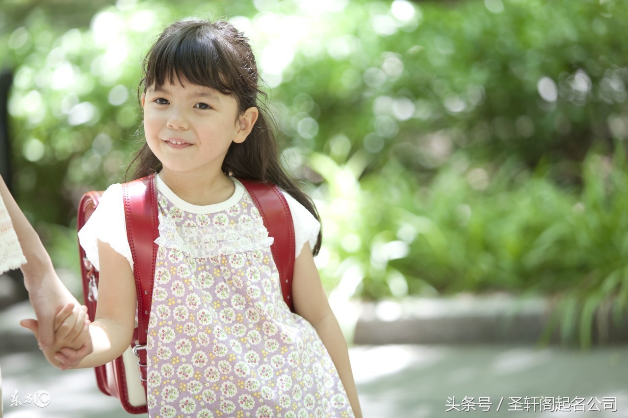 女孩取名叫梁冠熙能够吗,程妤熙女孩这个名字好听吗