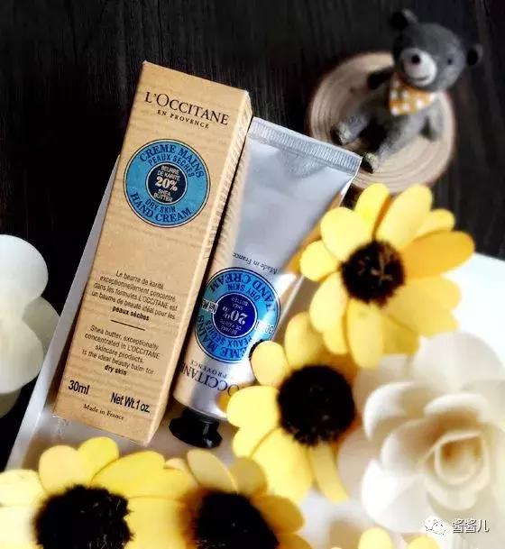 30岁以后护肤还要用水吗,30岁皮肤干合适用的护肤品