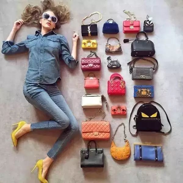 圣诞节送女友什么礼物才会显得不落俗套，看起来实用又有品味？！