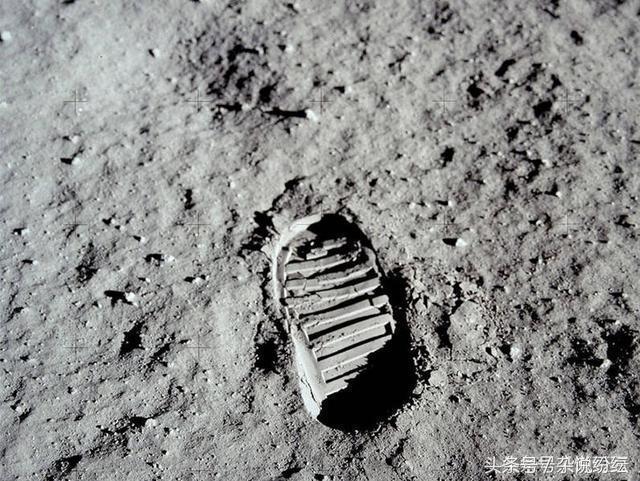 为什么还有人质疑阿波罗登月,为什么有人怀疑美国登月