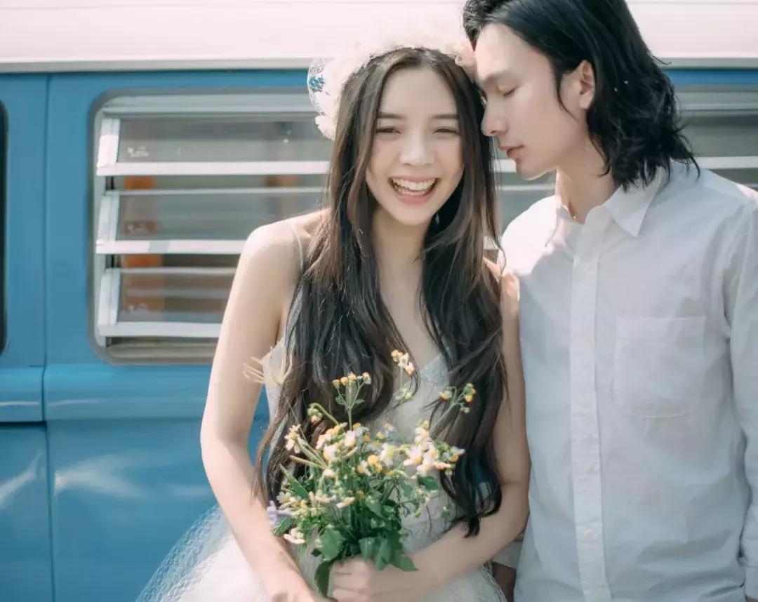 最推荐的3种婚纱照风格,4种经典婚纱照风格